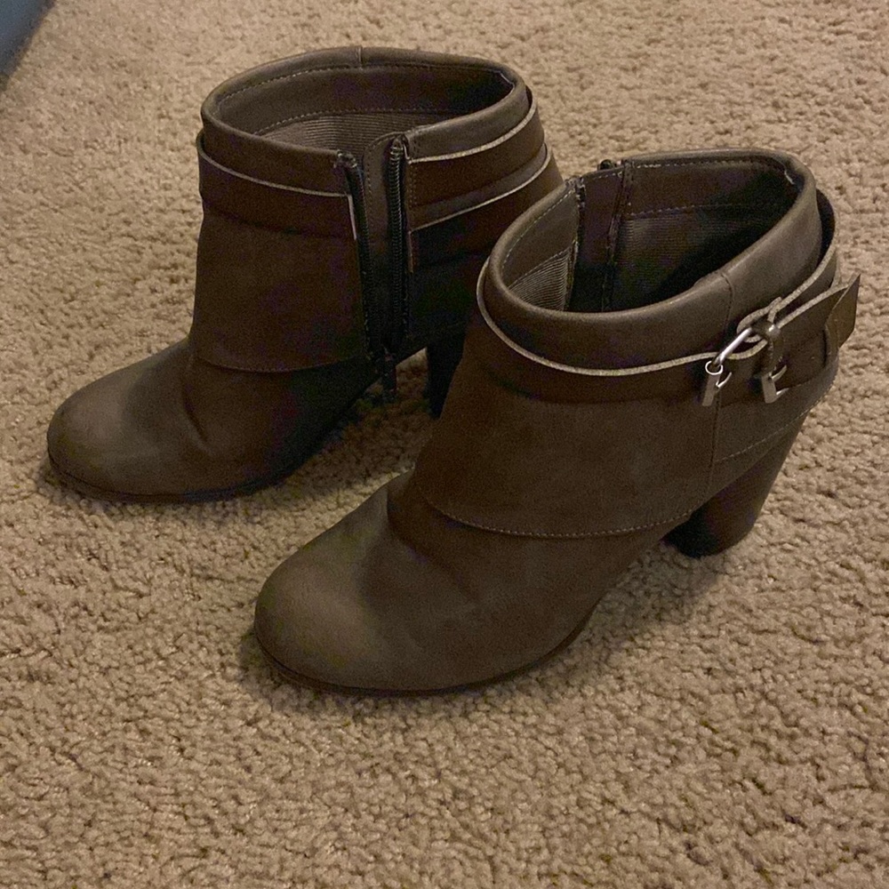 Boots, heels, shoes - casual, cute wear